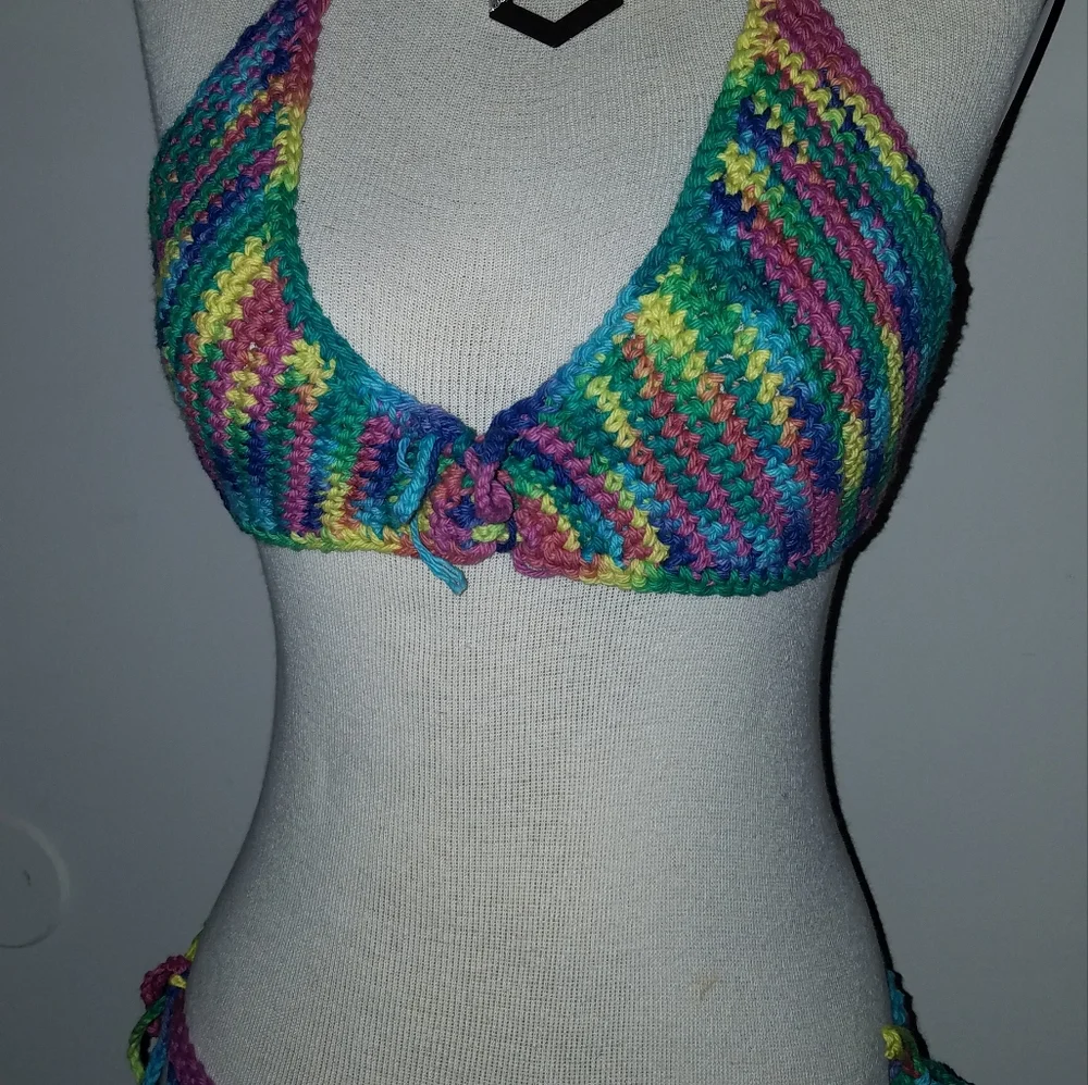 Crochet bikini - Picture 6 of 9